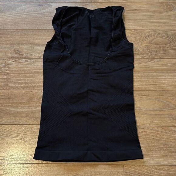 Black Shapewear top Size Medium - Picture 1 of 6